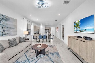12982 SW 266th Terrace in Princeton, FL - Building Photo - Building Photo
