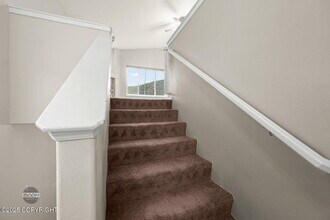 20444 Granite Park Cir in Anchorage, AK - Foto de edificio - Building Photo