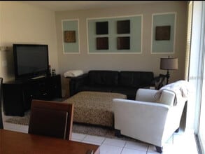 9909 New Parke Rd in Tampa, FL - Building Photo - Building Photo