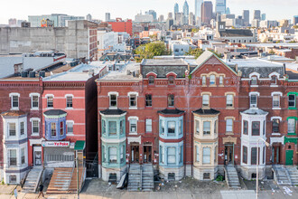 West Girard Apartments in Philadelphia, PA - Building Photo - Building Photo