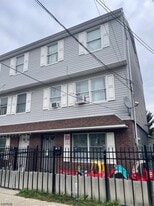 743 E 18th St in Paterson, NJ - Building Photo