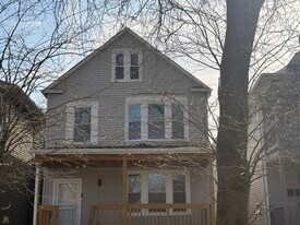 10747 S Indiana Ave in Chicago, IL - Building Photo