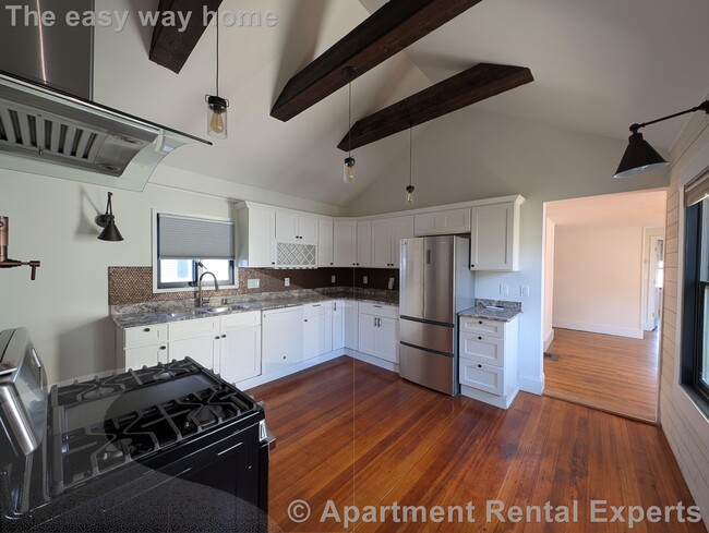 property at 104 Pearl St