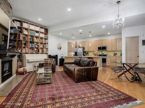 2828 N Talman Ave in Chicago, IL - Building Photo - Building Photo