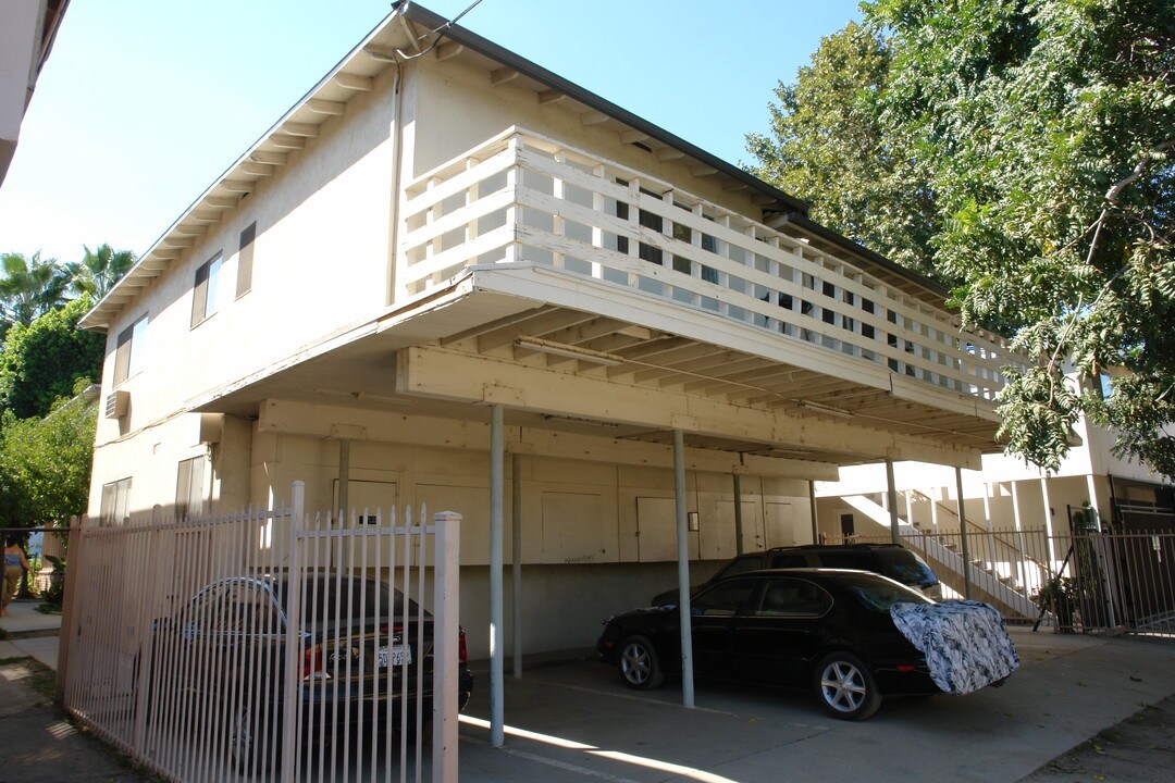 4806 Sepulveda Blvd in Sherman Oaks, CA - Building Photo