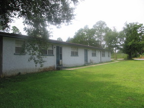 Olive Road Apartments in Pensacola, FL - Building Photo - Building Photo