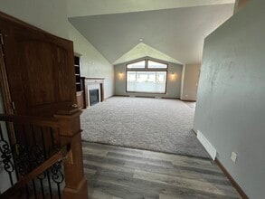 1454 Chickory Ct in De Pere, WI - Building Photo - Building Photo