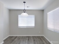 4558 E Silverbell Rd photo'