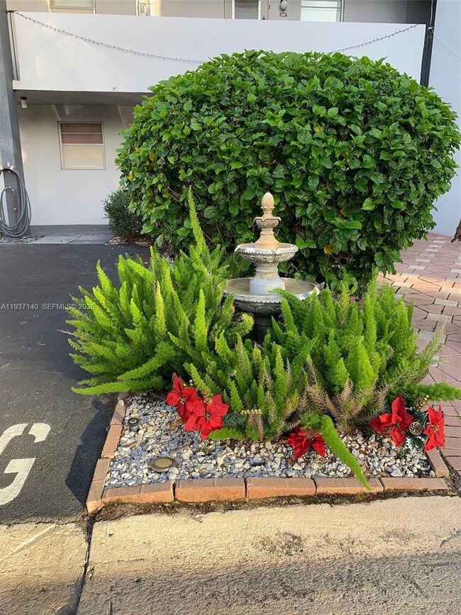 7797 Golf Cir Dr in Margate, FL - Building Photo - Building Photo