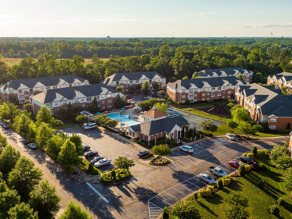 White Oak in Chester, VA - Building Photo