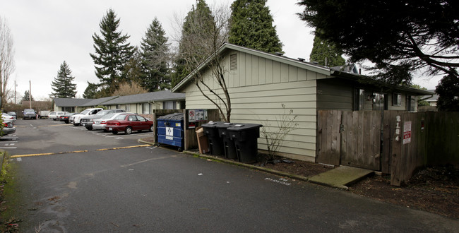 2104-2124 Carlson Rd in Vancouver, WA - Building Photo - Building Photo