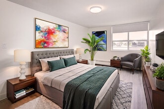 Kings Tower in Kitchener, ON - Building Photo - Building Photo