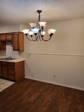 808 Austin St in Arlington, TX - Building Photo - Building Photo