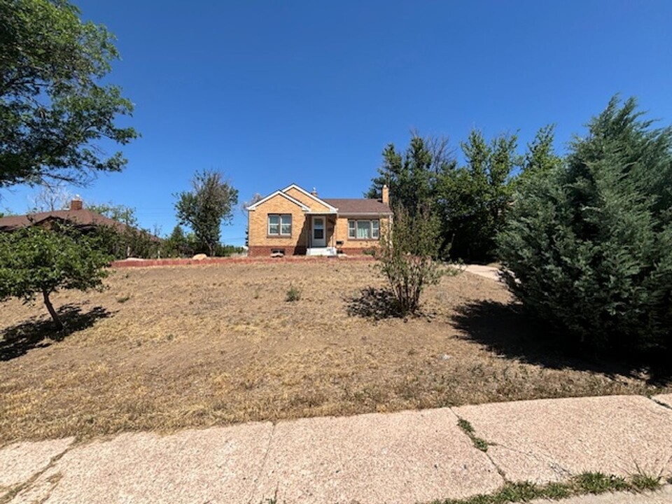 1508 E 21st St in Cheyenne, WY - Building Photo