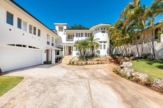 property at 542 Ahina St