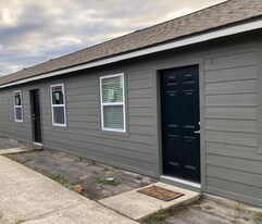 1035 Giovanni St, Unit 8 in Lake Charles, LA - Building Photo