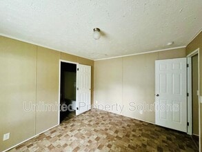 9765 Old Mill Rd in Navassa, NC - Building Photo - Building Photo