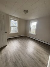 36 Orange St in Westfield, MA - Building Photo - Building Photo