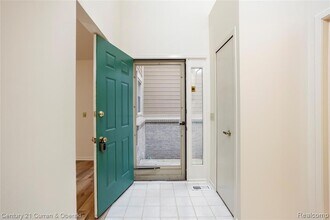 9429 Westwind Dr in Livonia, MI - Building Photo - Building Photo