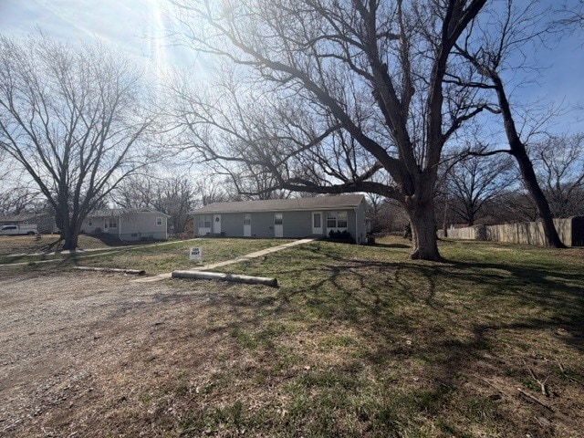 1215 N 7th St in Lansing, KS - Building Photo - Building Photo