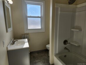 49 Roger Ave in Inwood, NY - Building Photo - Building Photo