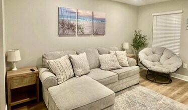 120 Coral Breeze Drive in Biloxi, MS - Building Photo - Building Photo