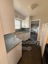 2009 SW McAlister Ave in Topeka, KS - Building Photo - Building Photo