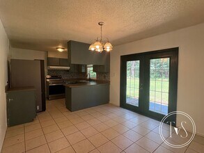 14 Palm Dr in Hinesville, GA - Building Photo - Building Photo