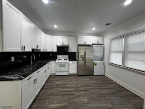 110 Rockland Ave in Woodland Park, NJ - Building Photo - Building Photo