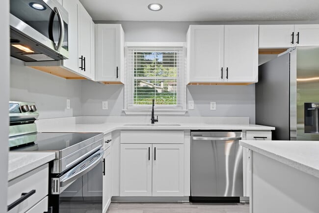 3198 Booths Ct in Dacula, GA - Building Photo - Building Photo