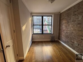 Mulberry Street, Unit 2F in New York, NY - Building Photo - Building Photo