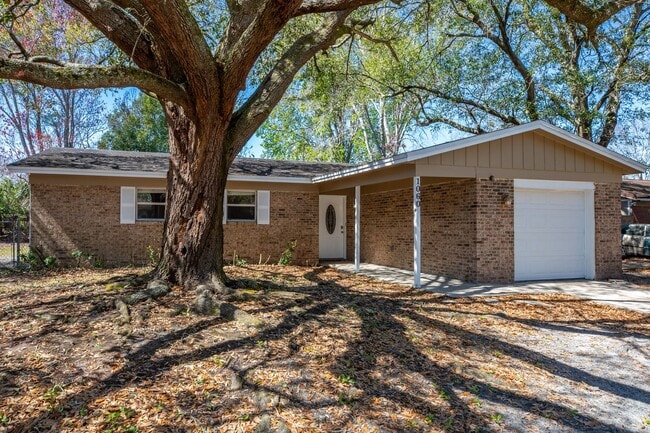 1060 Stokes St in Jacksonville, FL - Building Photo - Building Photo