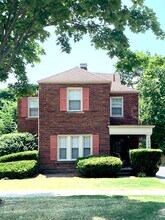 2638 Fenwick Rd in University Heights, OH - Building Photo - Building Photo