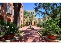 Los Patios De Cordova 218 S Oakland Ave in Pasadena, CA - Foto de edificio - Building Photo