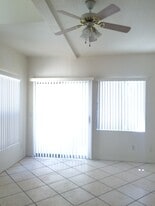280 S Elizabeth Way in Chandler, AZ - Building Photo