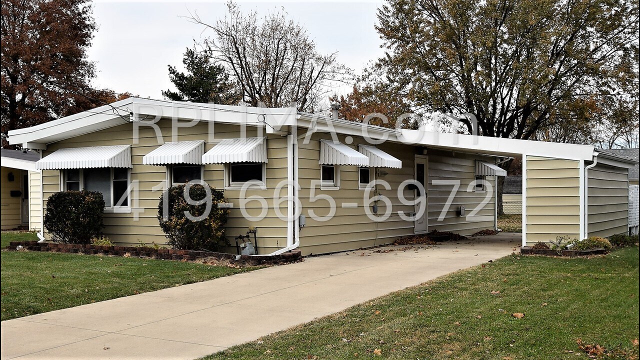 860 Deborah St in Lima, OH - Building Photo