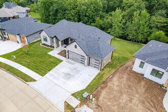 506 Bandon Dunes Ct in Columbia, MO - Building Photo - Building Photo