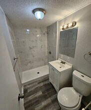 5051 Belmeade Rd in Kansas City, MO - Building Photo - Building Photo