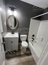 408 Moultrie Square in Anderson, SC - Foto de edificio - Building Photo