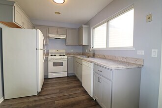 590 Le Parc Cir in Buffalo Grove, IL - Building Photo - Building Photo