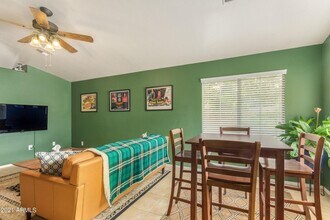 7536 E Navarro Ave in Mesa, AZ - Building Photo - Building Photo