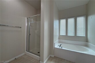384 Monique Springs St in Henderson, NV - Building Photo - Building Photo