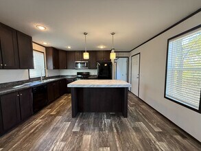 71651 Juliet Ct in Romeo, MI - Building Photo - Building Photo