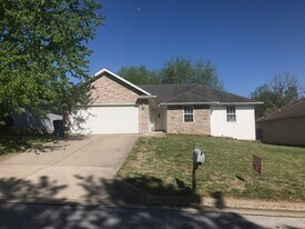 3744 S Christine Ave in Springfield, MO - Building Photo