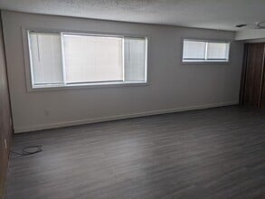 24 E Signal Dr in Rapid City, SD - Building Photo - Building Photo