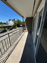 303 N 44th St in Seattle, WA - Foto de edificio - Building Photo