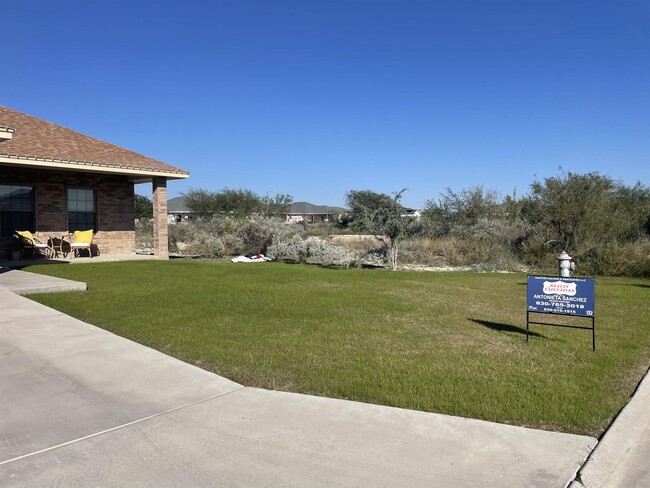 317 Don Martin Dr in Del Rio, TX - Building Photo - Building Photo