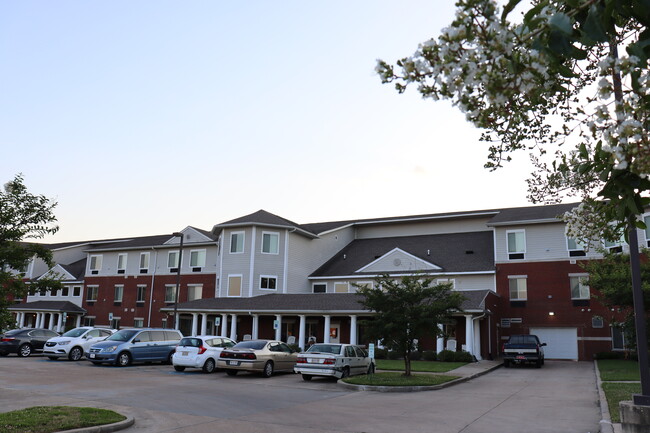 The Cade Courtyard