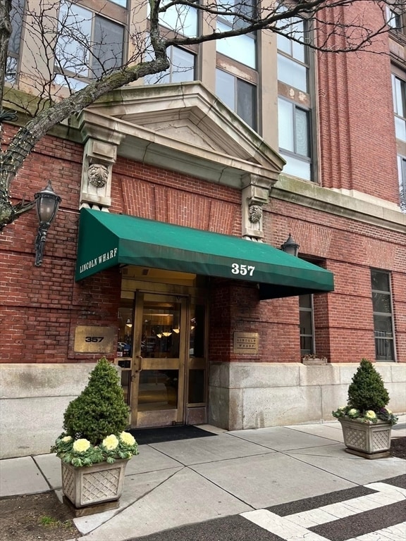 357 Commercial St in Boston, MA - Building Photo - Building Photo
