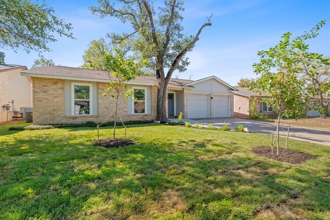 3930 Leafield Dr in Austin, TX - Building Photo - Building Photo